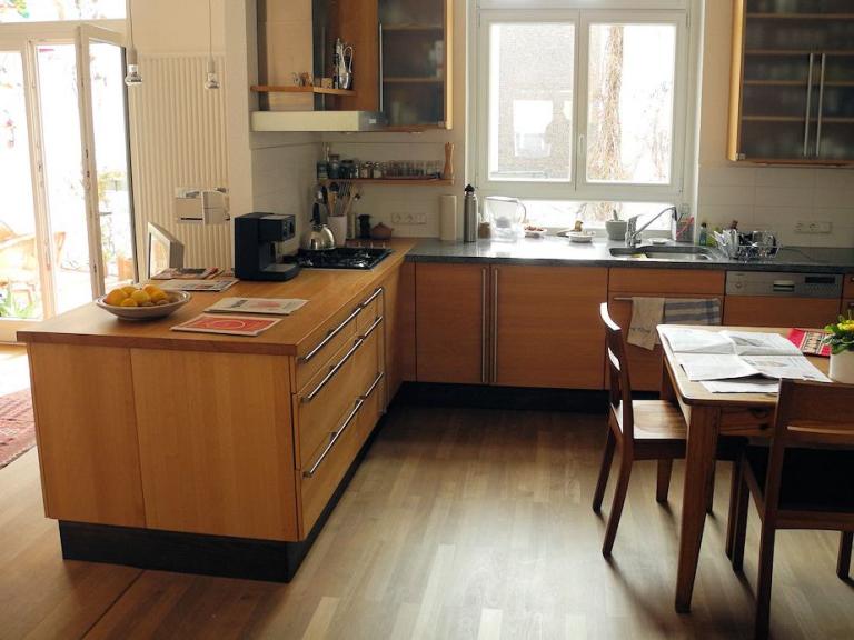 "… in allen Phasen kundig und geduldig beraten von den Küchenspezalisten von Cheops Wohnnatur. Die neue Küche ist perfekt und verbreitete den dezenten sinnlichen Charme, der Naturholz-Küchen eigen ist." - Familie Göbels aus Köln