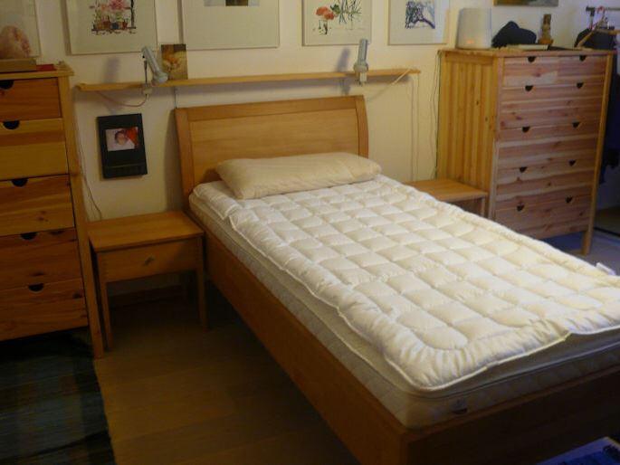 "Vielen Dank für die Lieferung meines Bettes mit dem Hüsler-Nest. Von der ersten Nacht an habe ich darin geschlafen wie ein Murmeltier." - Frau Suchy aus Heilbronn
