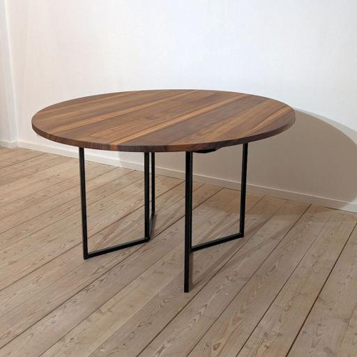 Tisch Orbis, am. Nussbaum, D 120 cm