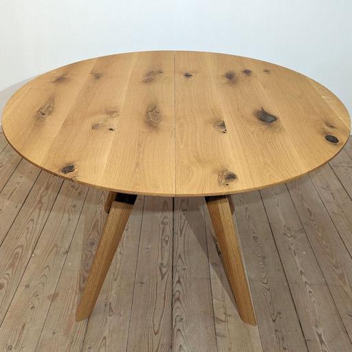 Tisch Sfer, Wildeiche, D 130 cm